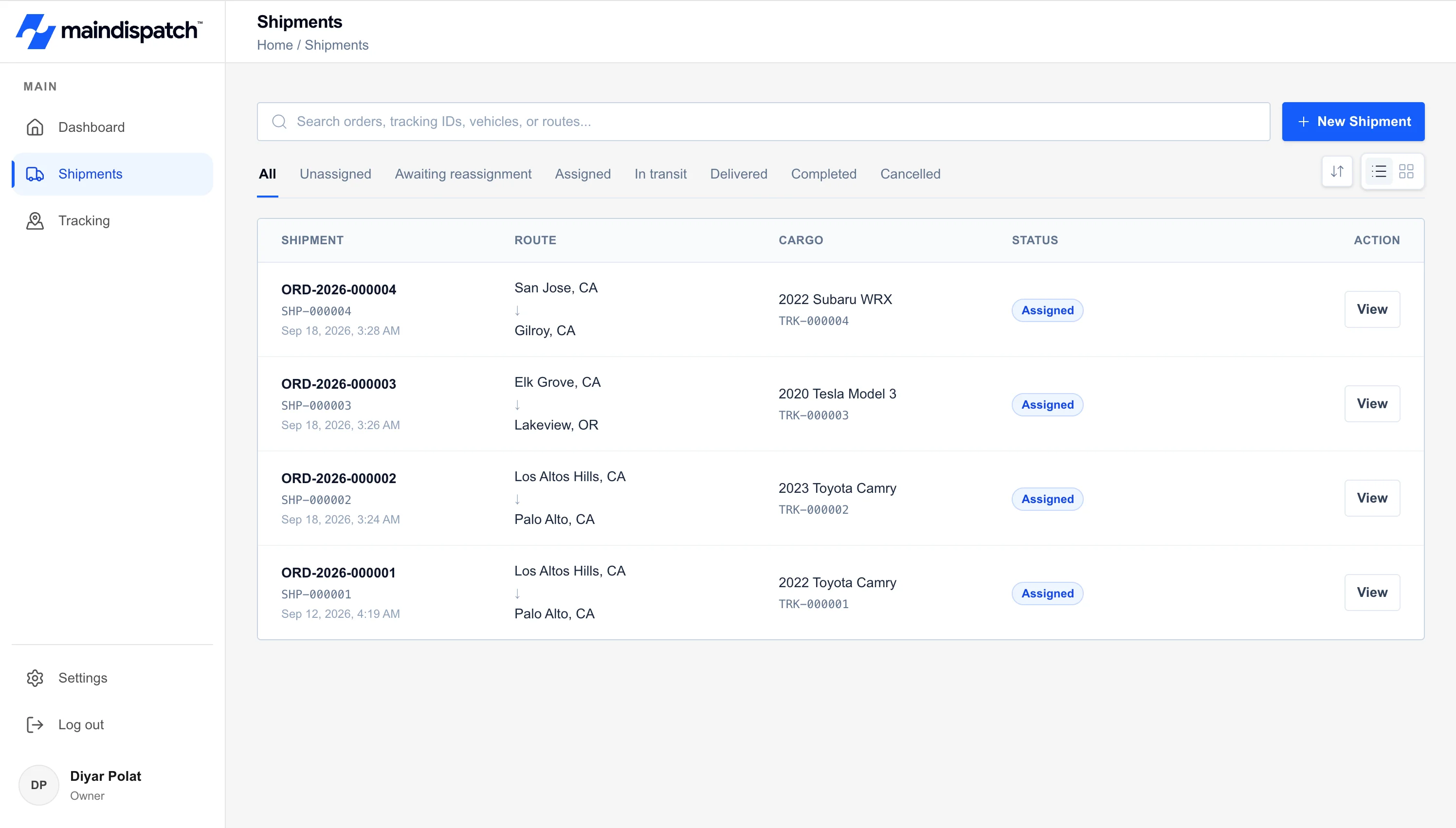 MainDispatch's actual shipment list with vehicle, route and assignment status, including order ORD-2026-000001.